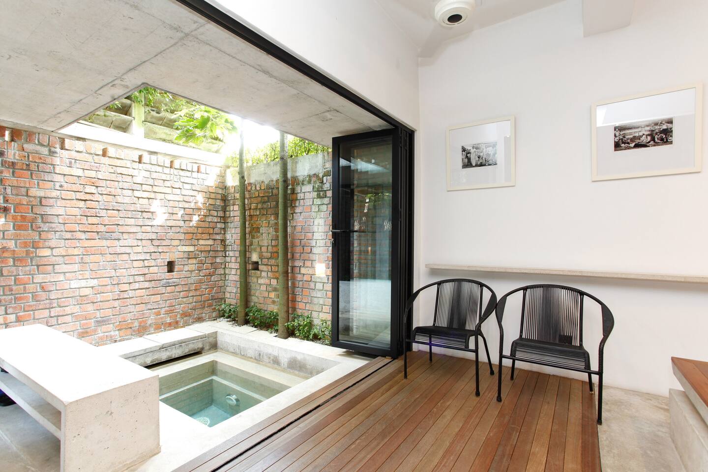 Dipping Pool