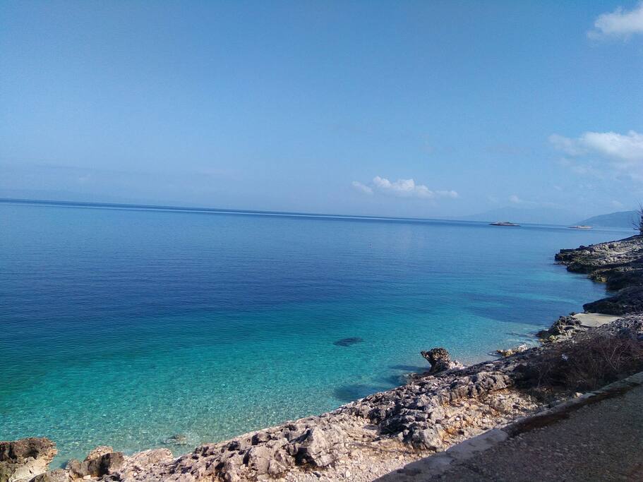 Beach 20m from apartments
