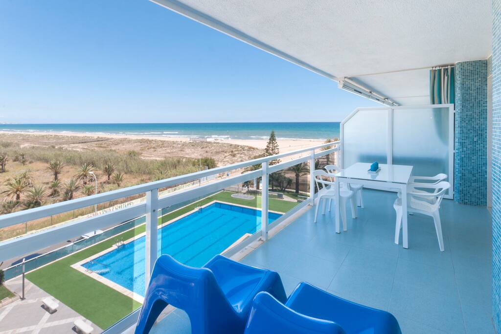 Terraza con vistas al Mar