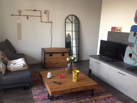 Studio Neuf à proximité du tram