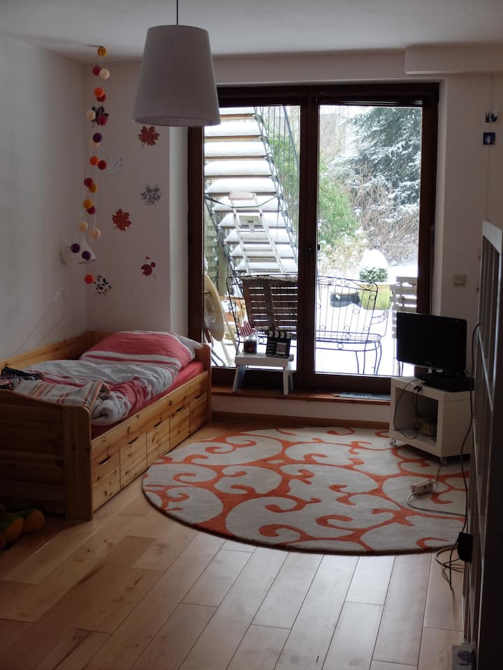 L'un des enfants/ chambres avec lits simples. Des matelas confortables peuvent être agencés si nécessaire.