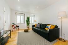 Teixeira 1 Bd flat in the heart of Bairro Alto