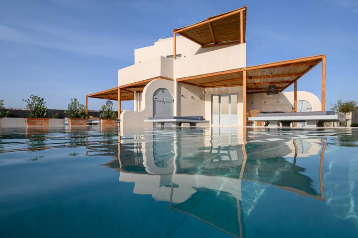 Ambeli Sunset Villas & Suites 2pools & 2hot tub gallery image 2