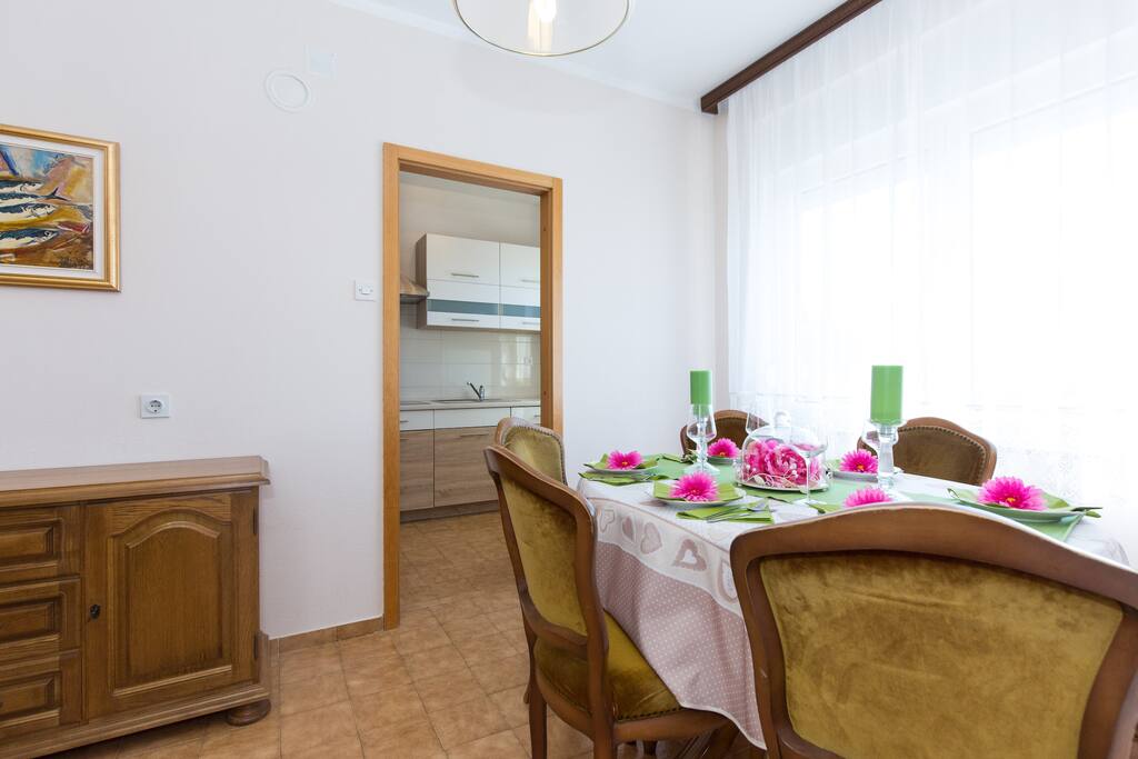 Dinning table