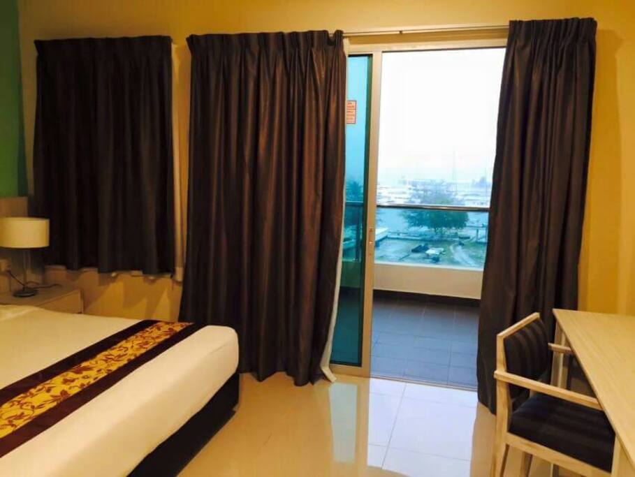 Sliding Door 1