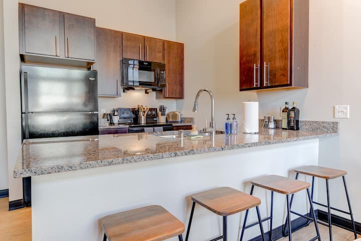 Kasa Milwaukee Downtown Apartments One Bedroom Apartments For Rent In Milwaukee Wisconsin United States