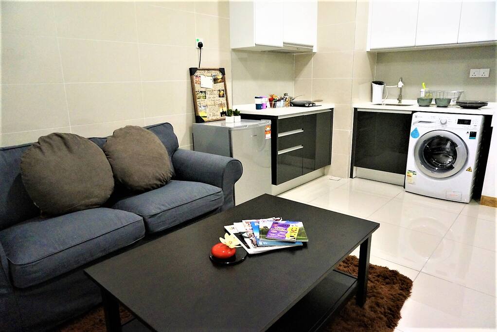 Cozy Living Room with Comfortable Sofa Reading, Play Cards Around Table; Home-Feel with Fully Equipped Kitchen.