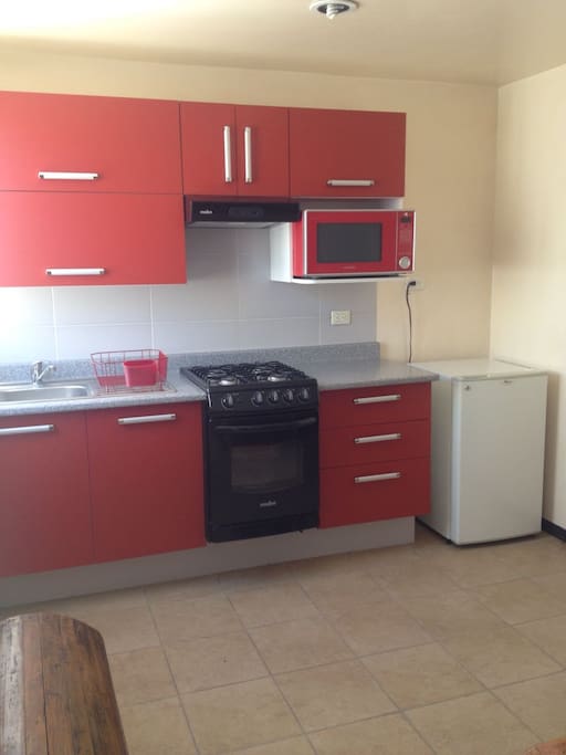Cocina integral, microondas, minibar