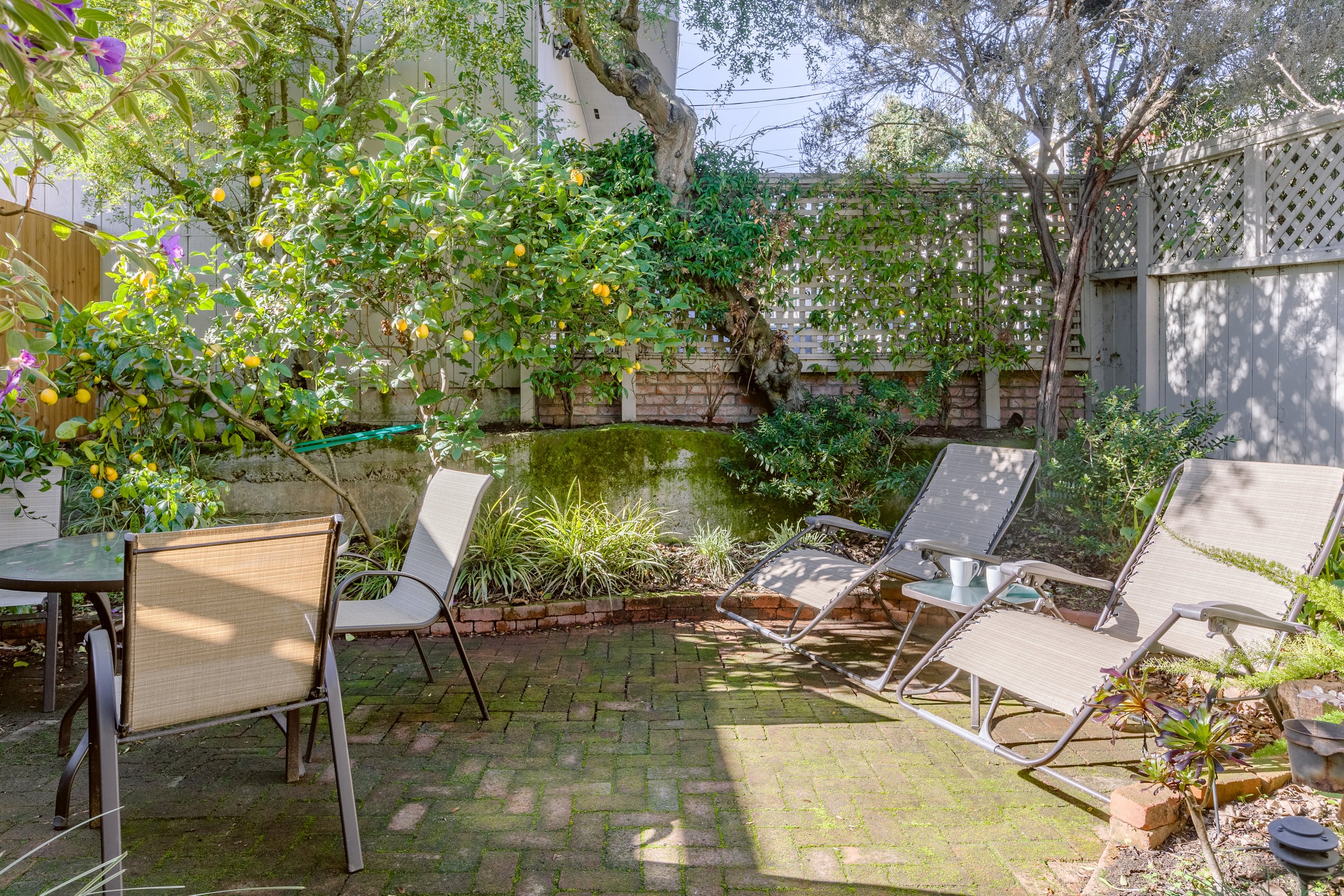 Home in San Francisco · ★4.96 · 2 bedrooms · 2 beds · 1 bath - Image 31