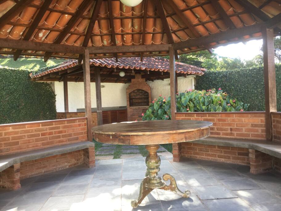 Quiosques da churrasqueira e do bate papo