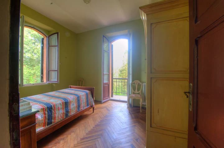 מצלמה ביאנקה