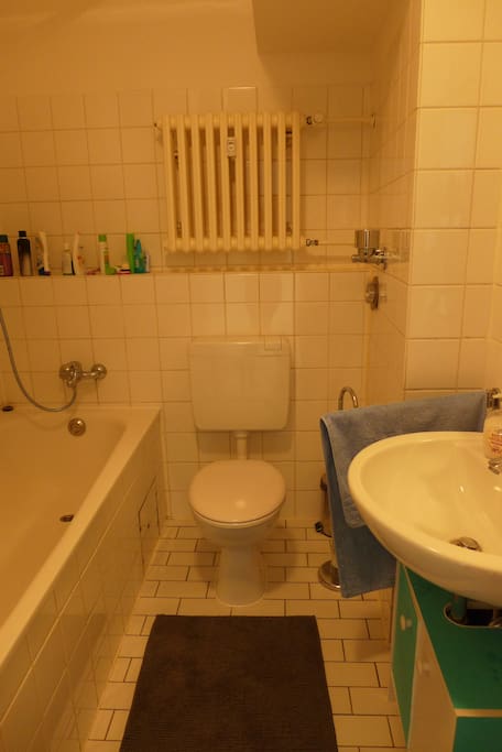 Das Badezimmer - the bathroom