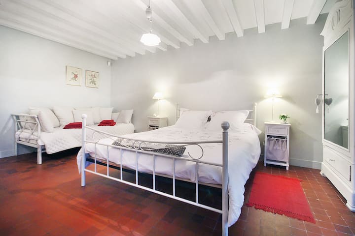 velika spavaća soba