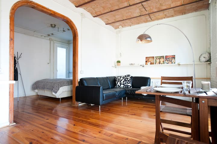 Poble Sec, feel like at home!