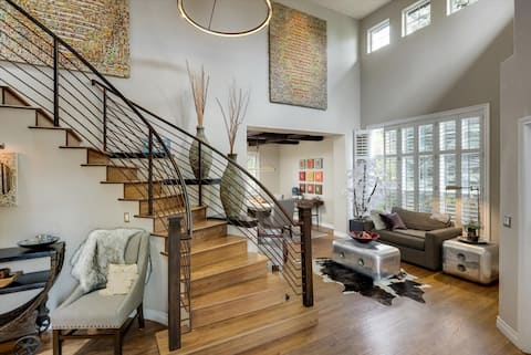 ⭐️ Impeccable Boulder Co Home Hot Tub EV Charger