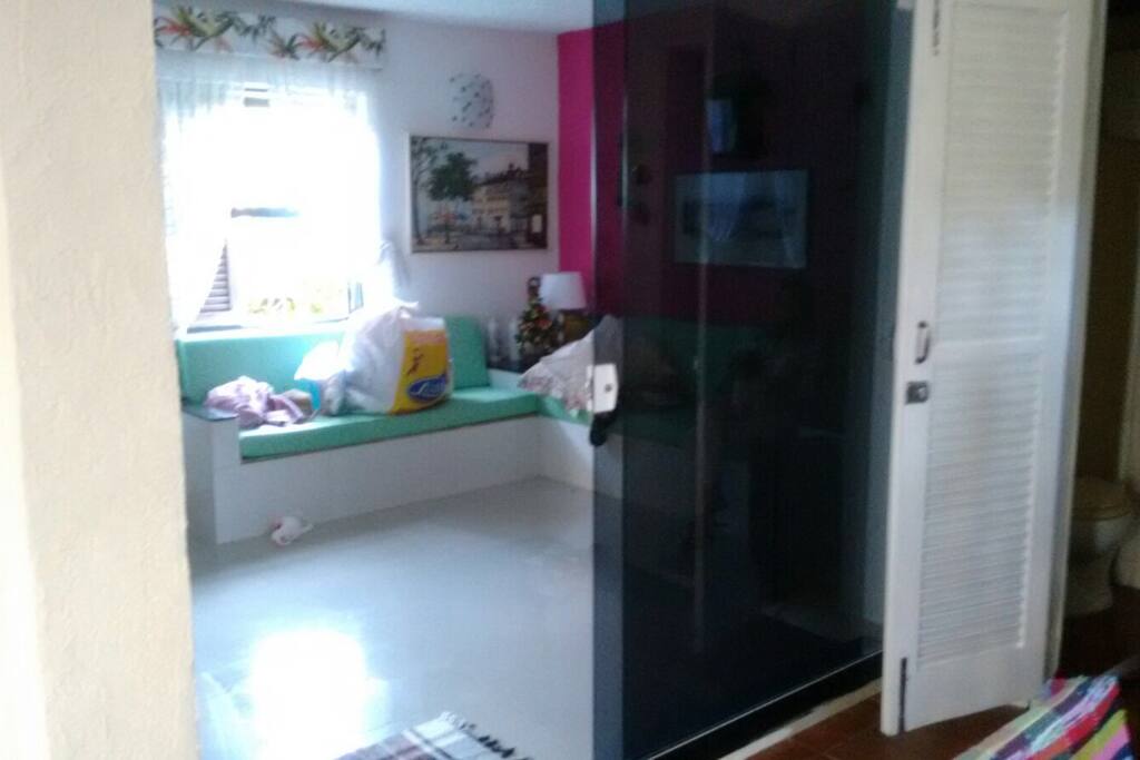 Passagem da garagem para a sala