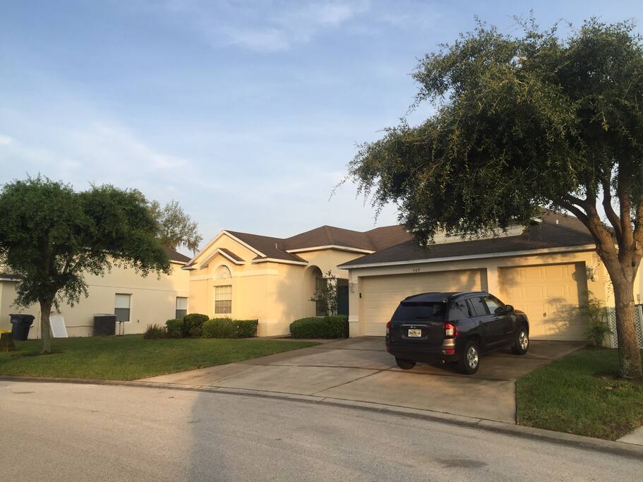 Top 100 Airbnb Rentals 2017 in Davenport, Florida