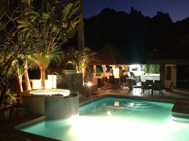 Casa Margarita A beautiful oceanfront property Houses for Rent in