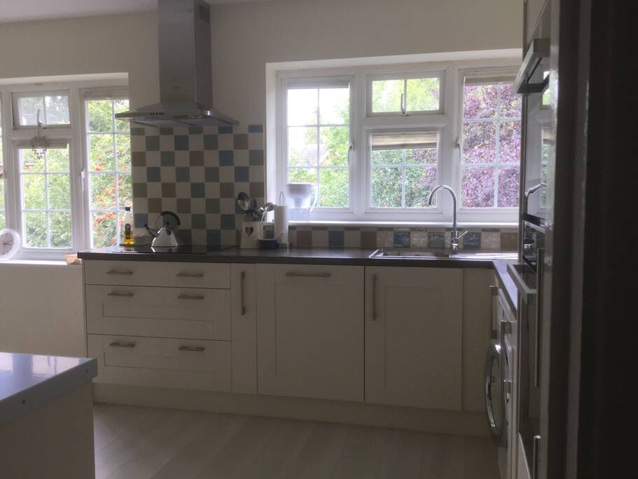 Spacious kitchen diner