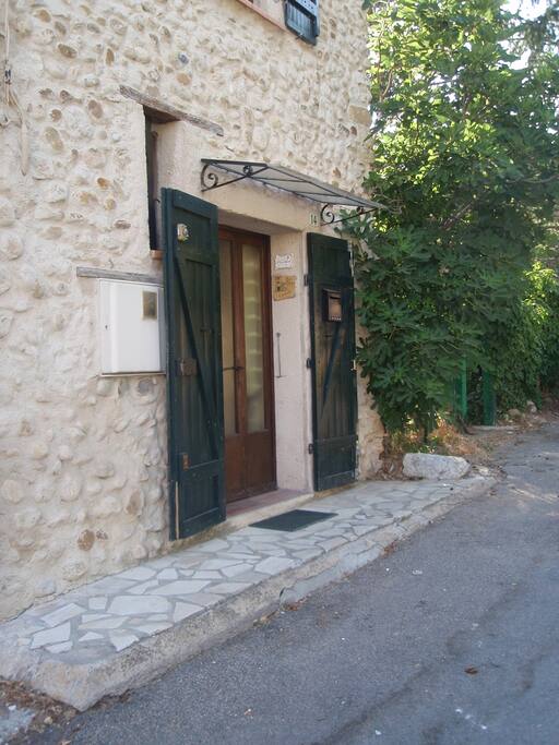 Extérieur * Entrée