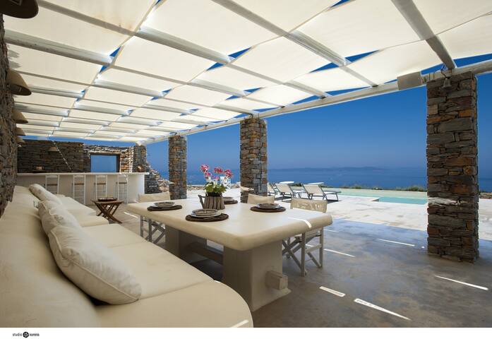 Spectacular sunset view villa gallery image 5