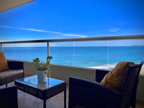 LUXURY ocean front/view PRIVATE SANDY BEACH condo
