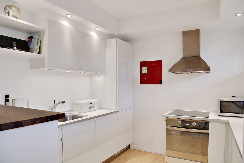 Good kitchen with all utilities