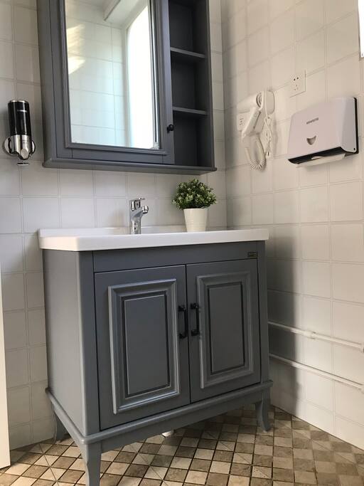 院子裡 独居小院 现代北欧风 3 Bedrooms 1 Bathroom Bungalow In Beijing China - Home Decorators Collection 30 In 3 Piece Vanity Combo 院子裡 独居小院 现代北欧风 3 Bedrooms 1 Bathroom Bungalow In Beijing China - Home Decorators Collection 30 In 3 Piece Vanity Combo