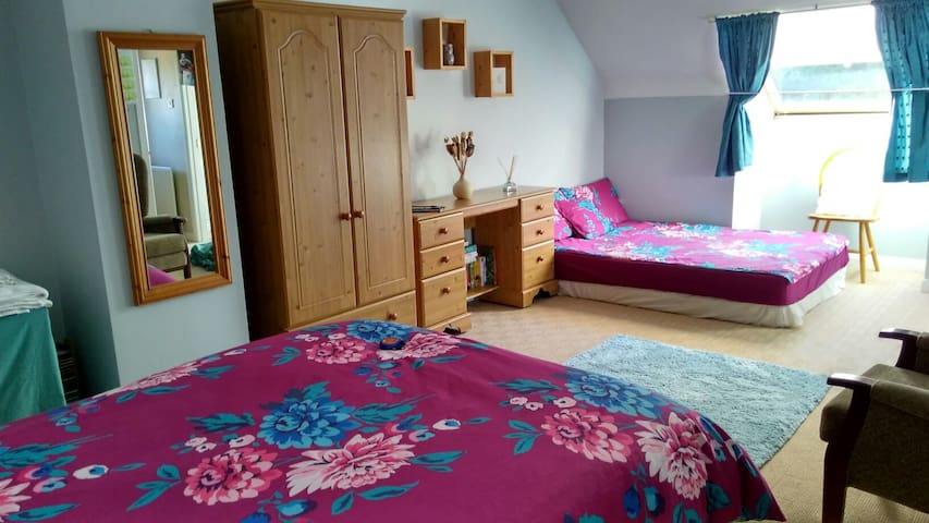 Riverside Cottage - Ideal Location on North Coast