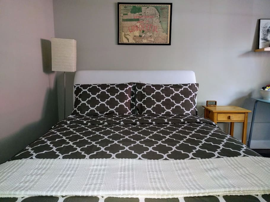Queen size bed with pillowtop mattress and soft sheets. Our guests often comment on how comfortable the bed is!