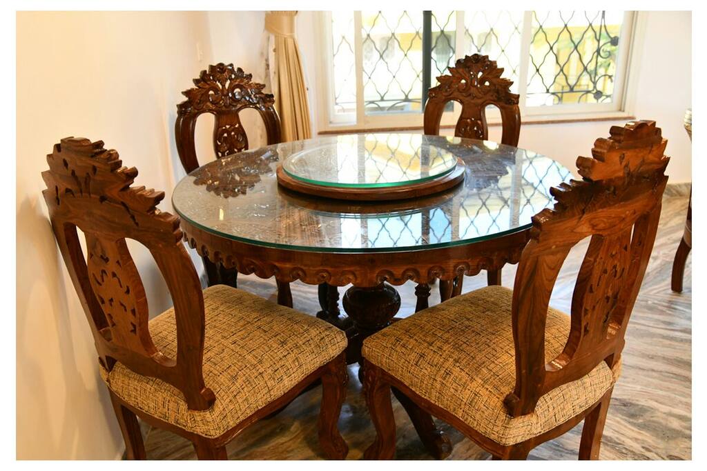 2nd apartment dining