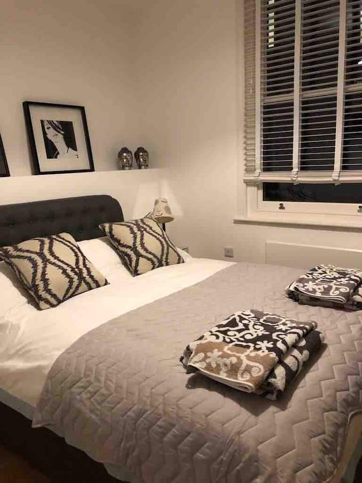 Top 10 Best Airbnb Vacation Rentals In Altrincham, UK Updated 2024 Trip101