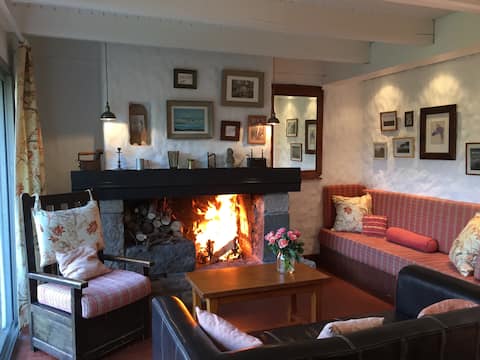 Popular Airbnb listing: Authentic Breton Gite - 100m to Sea in Plouescat