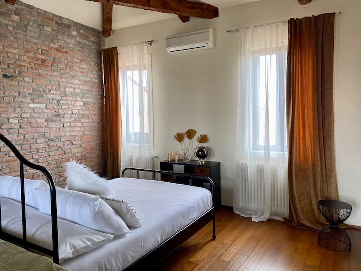 Fungua sehemu na mwonekano wa Mfereji