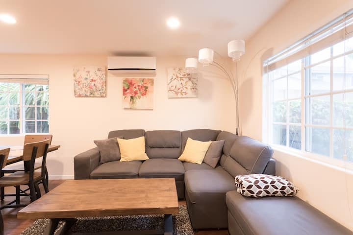 Guest House (Pri. Ent.)adu 12 Mins. To Disneyland - ファウンテン・バレー, CA