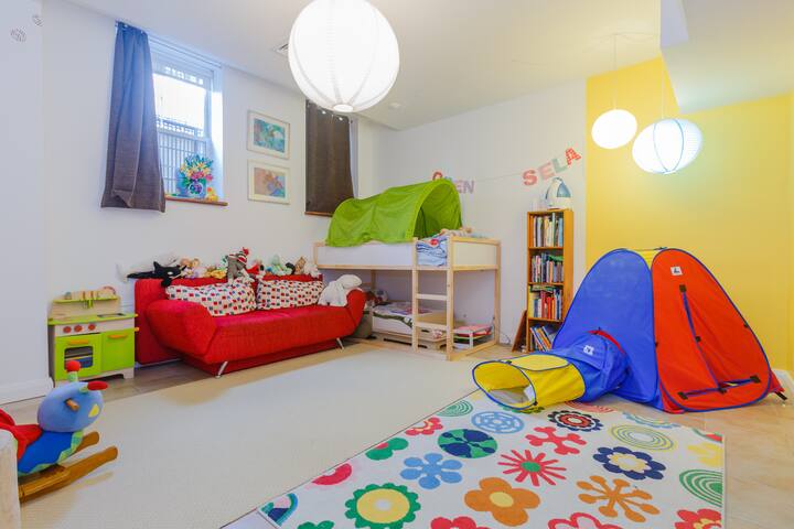 Huge 3+ BR w/large private backyard in Park Slope