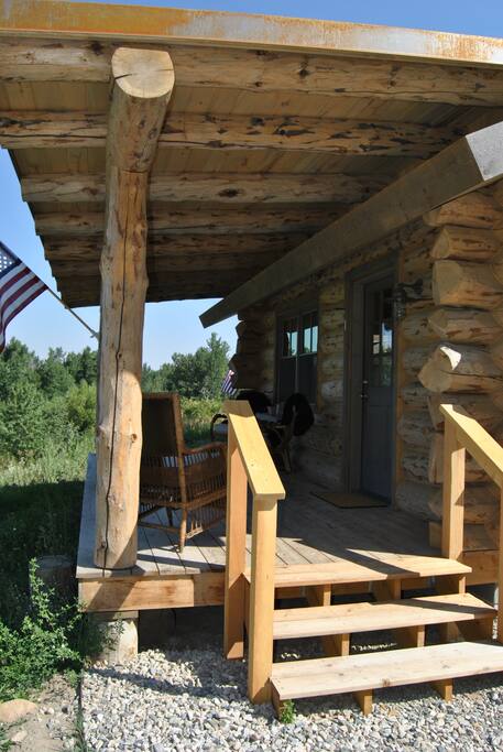 Enjoy Rock Creek and Beartooth Mountain sunsets from the front porch