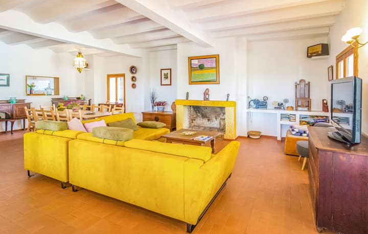 Rural Villa With Wonderful Views - Pilas