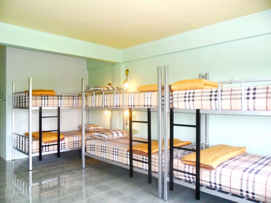This 12 bed in dormitory has a balcony, seating area and air conditioning.
Room facilities: Balcony, City view, Air Conditioning, Seating Area, Fan, Bath, Shared Bathroom, Shared Toilet, Toilet paper