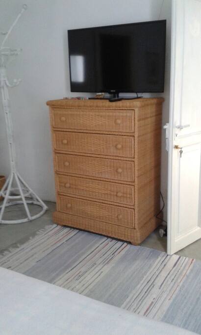 TV