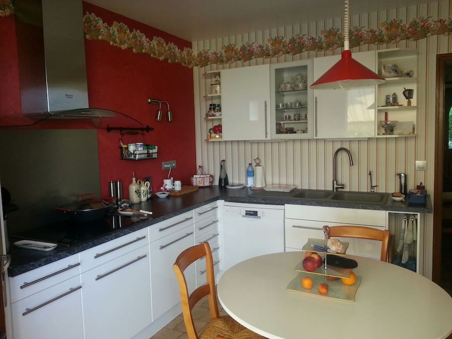Cuisine donnant sur la terrasse