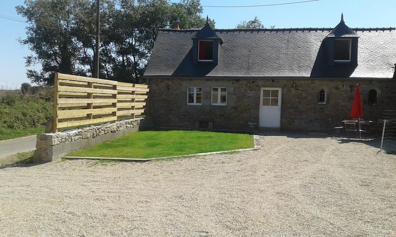 Plouenan : Gîte entre terre et mer