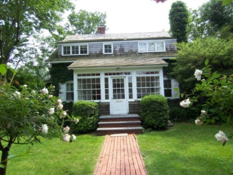 Front Entrance (cars pass through a locked gate to park in the back of the house)