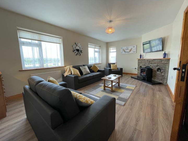 Comfortable 3 Bed,entire Home With Double And Twin - Dingle