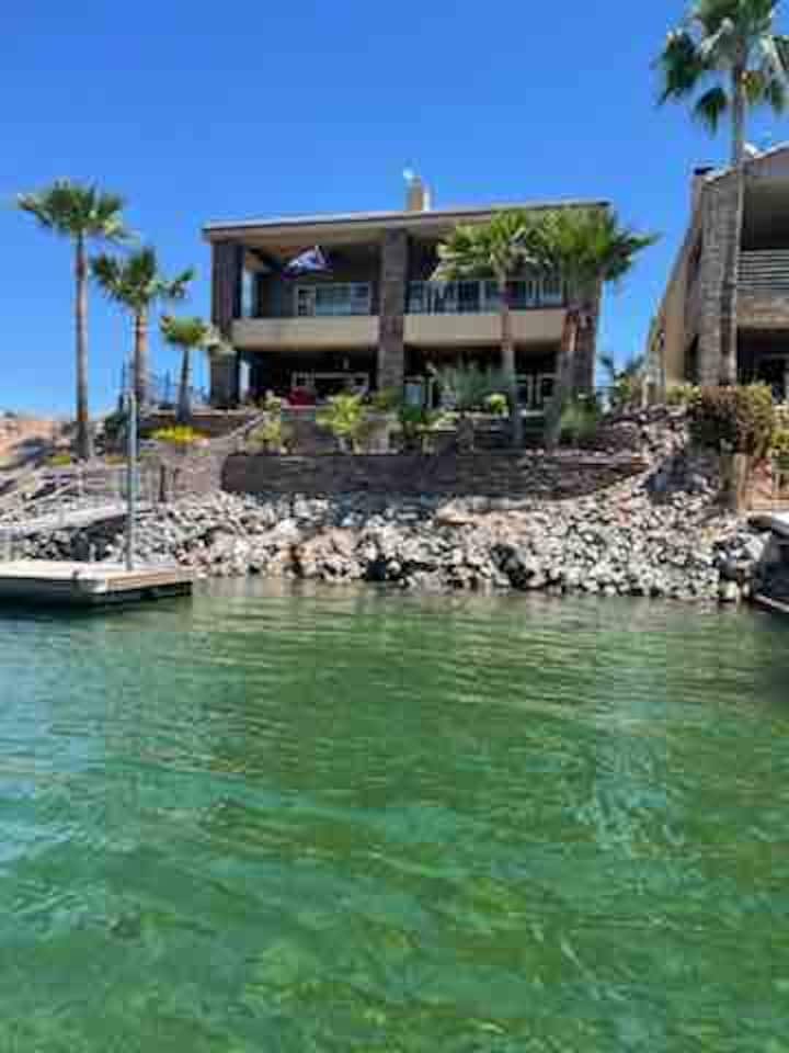 Cheerful 5 bedroom home on the river Houses for Rent in Mohave Valley