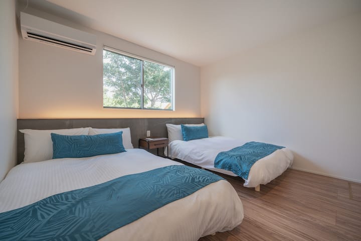 [ห้องนอน 2] เตียงคู่ 2 หลัง