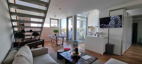 Successful Airbnb property: Penthouseloft with terraces in the city center in Josefstadt
