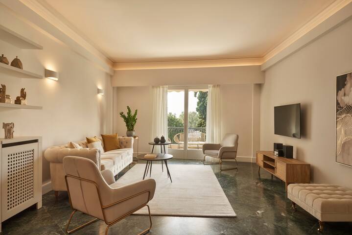 Chic n Bright 3Bd Apt with Hilton View gallery image 2