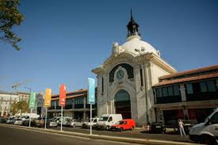 Lisbon Tejo Apartment Best Location and River View gallery image 3