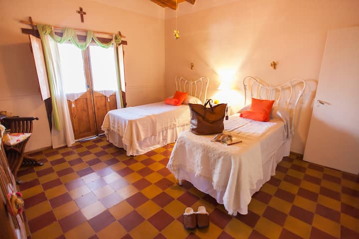 საძინებელი 4